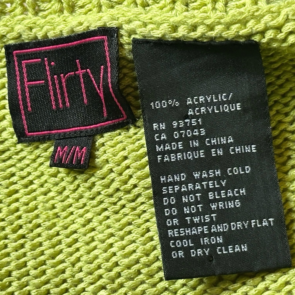 FLIRTY Green Cropped Cardigan - Size Medium - Picture 7 of 7